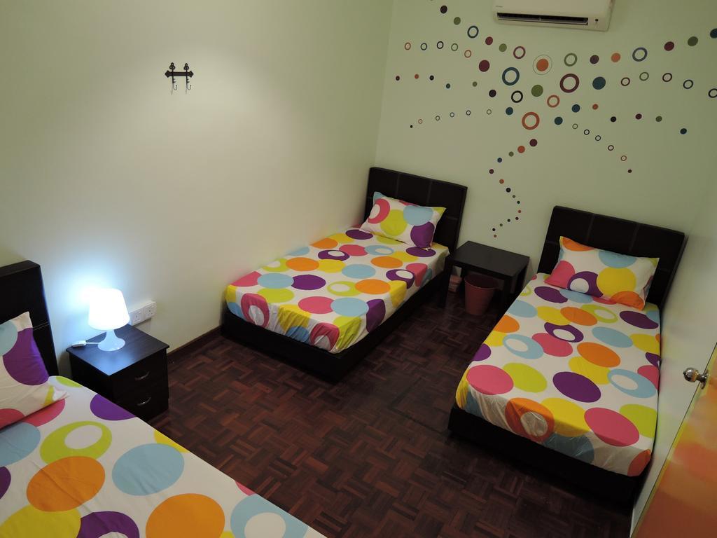 The Pillohouzzze Hotel Malacca Exterior photo