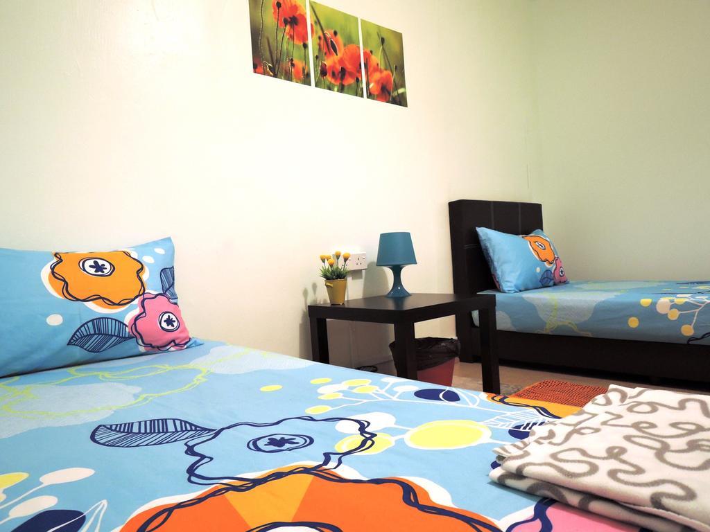 The Pillohouzzze Hotel Malacca Exterior photo